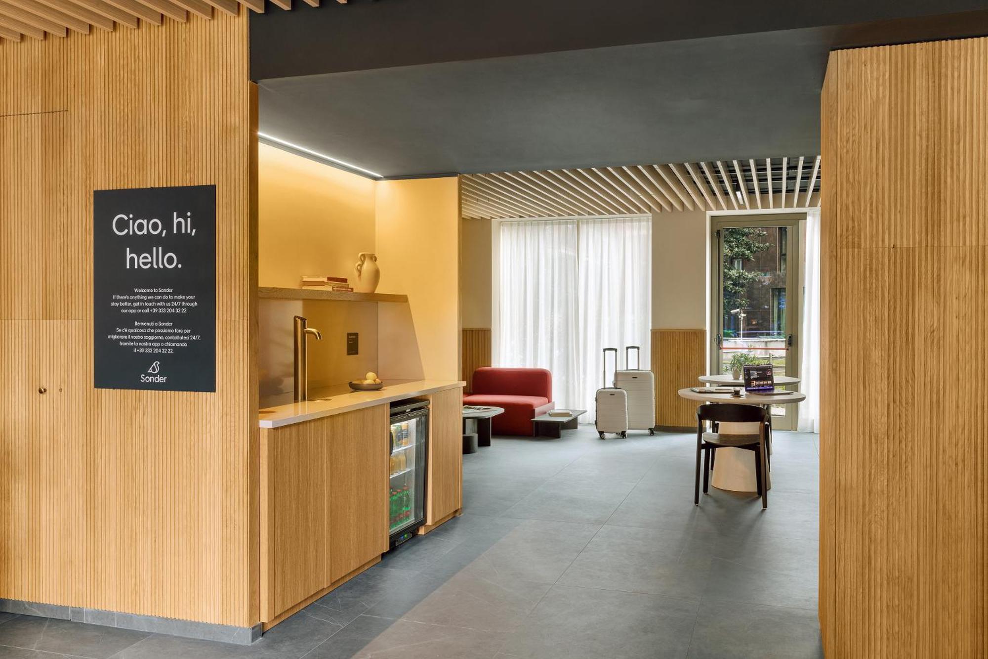 Sonder Manzoni Aparthotel Milan Exterior photo